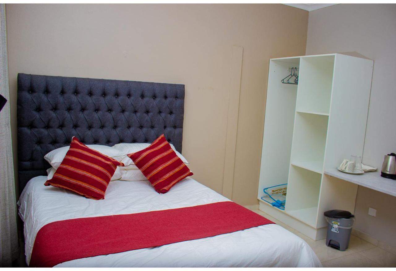 R Executive Apartments ハラレ エクステリア 写真